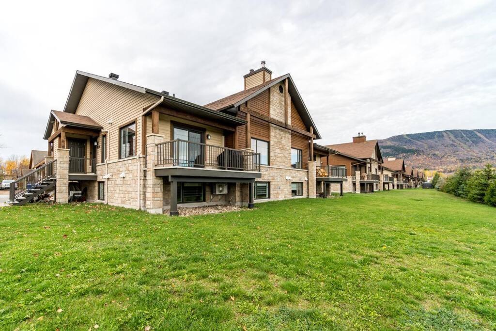 Initial - Boho - Mont-Sainte-Anne Apartment Beaupre Exterior photo