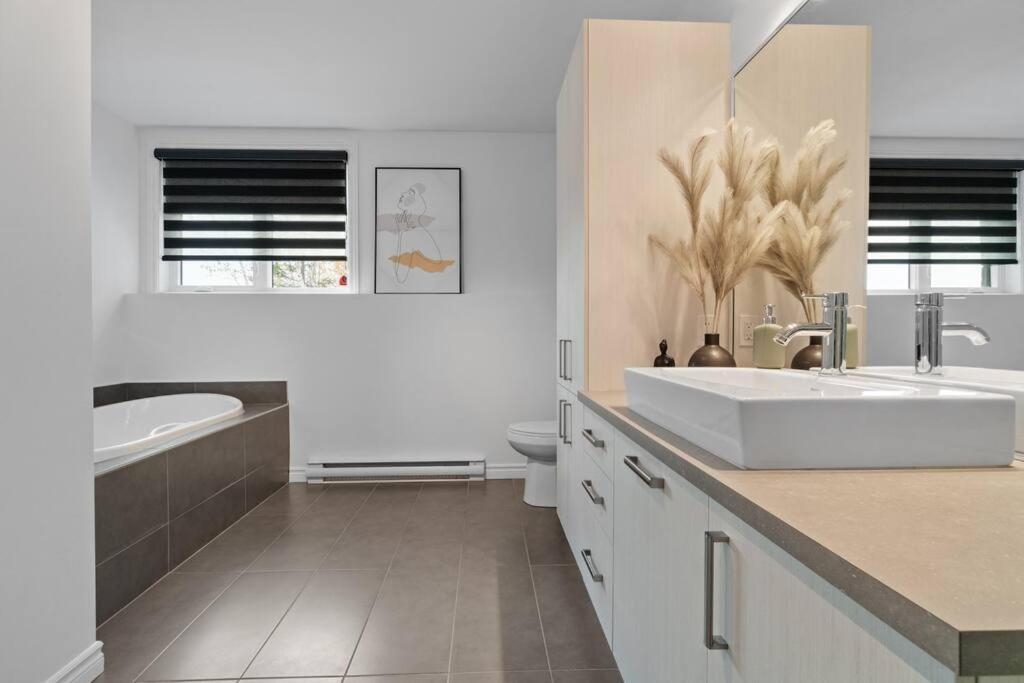 Initial - Boho - Mont-Sainte-Anne Apartment Beaupre Exterior photo